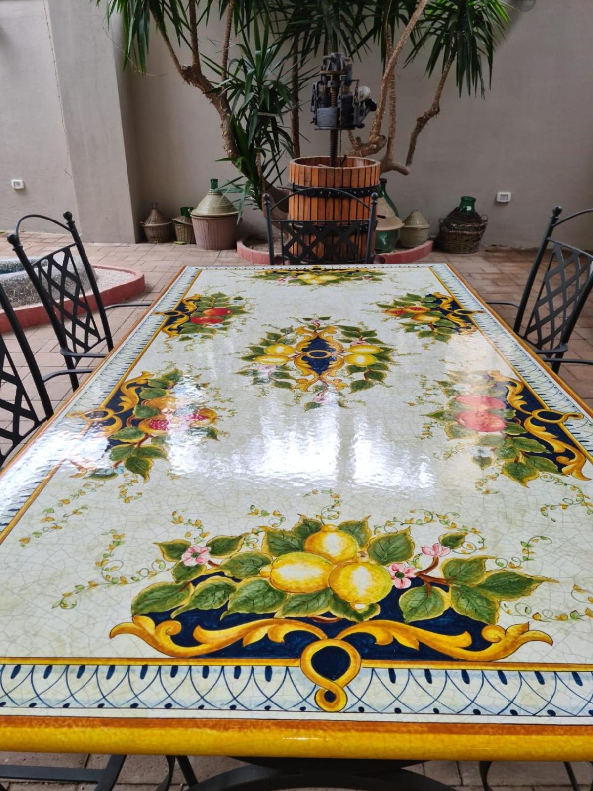 Palazzo Lagioia 2: Prestigioso Miniappartamento Triggiano Eksteriør bilde